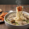 [명동칼국수]세트 칼국수5인분(1kg)+깍두기2kg+칼국수소스5개