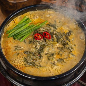 100% 국내산 민물장어만 엄선한 얼큰 장어탕 400g