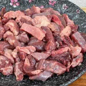 투뿔 한우 국거리 1kg